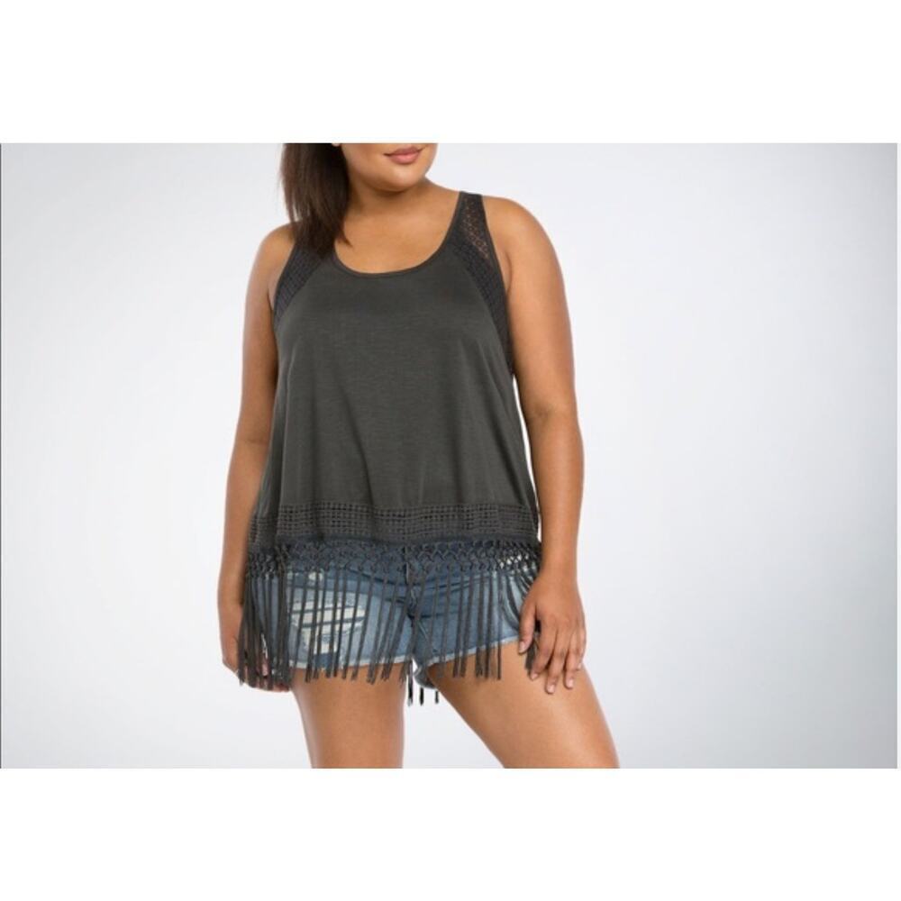 Torrid Crochet Inset Fringe Tank Top Size 0 Large Medium Boho Black Festival NEW